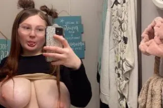 5 star bitch 😌 || OPEN 24/8 ||... - Image 2