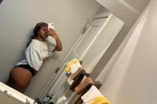 Sexy chocolate😍🍫💦 - 22 - Image 2